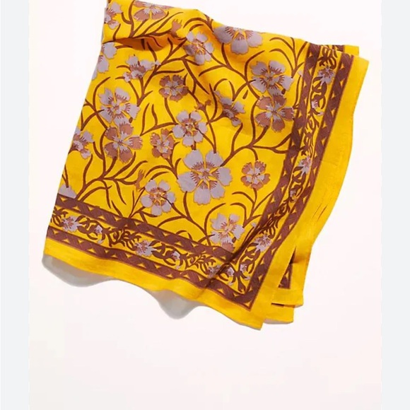 Free People Oleander Print Bandana Scarf 30x30 Floral Bohemian - Picture 1 of 11